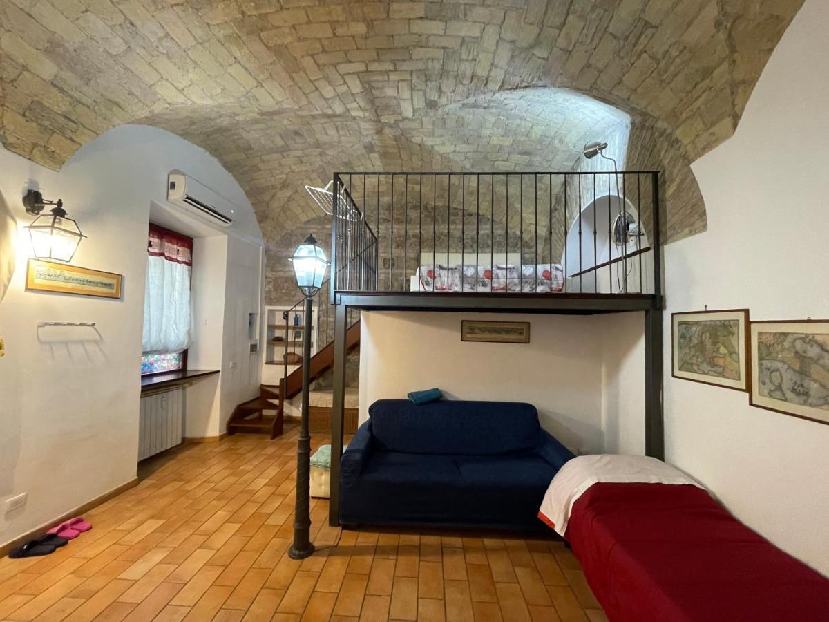 Royal Holiday House At The Center Rome Bagian luar foto